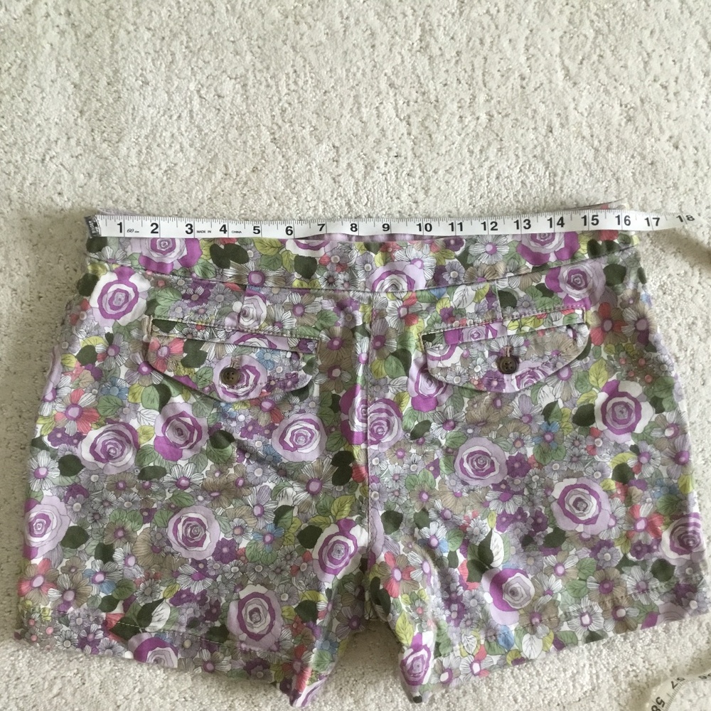 Loft Ann Taylor Floral Shorts - Picture 3 of 6